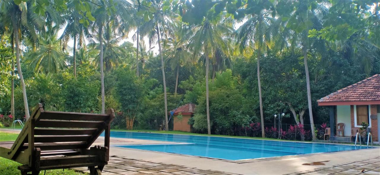Soba Lanka Holiday Resort Melsiripura Экстерьер фото